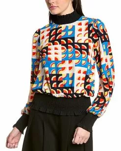 Gracia Smocked Top Women